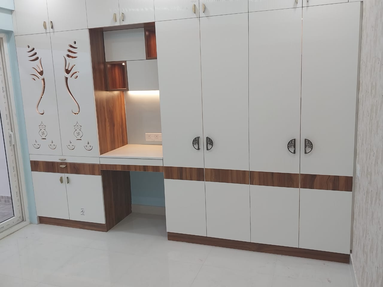 Modern Kitchen Design in Bangalore